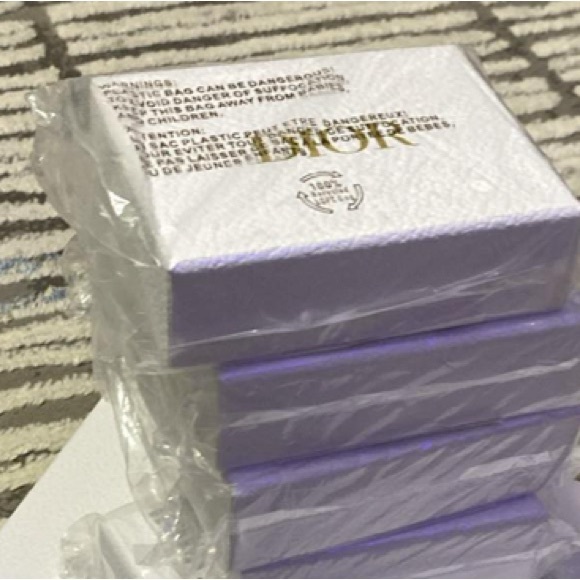 Dior String Bucket with Discovery Set - Picture 6 of 6